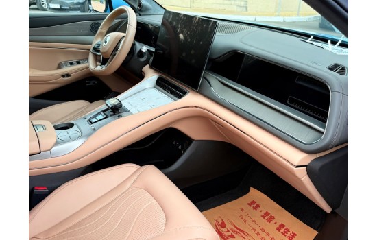 Denza N7 EV, пробіг 15 тисяч км